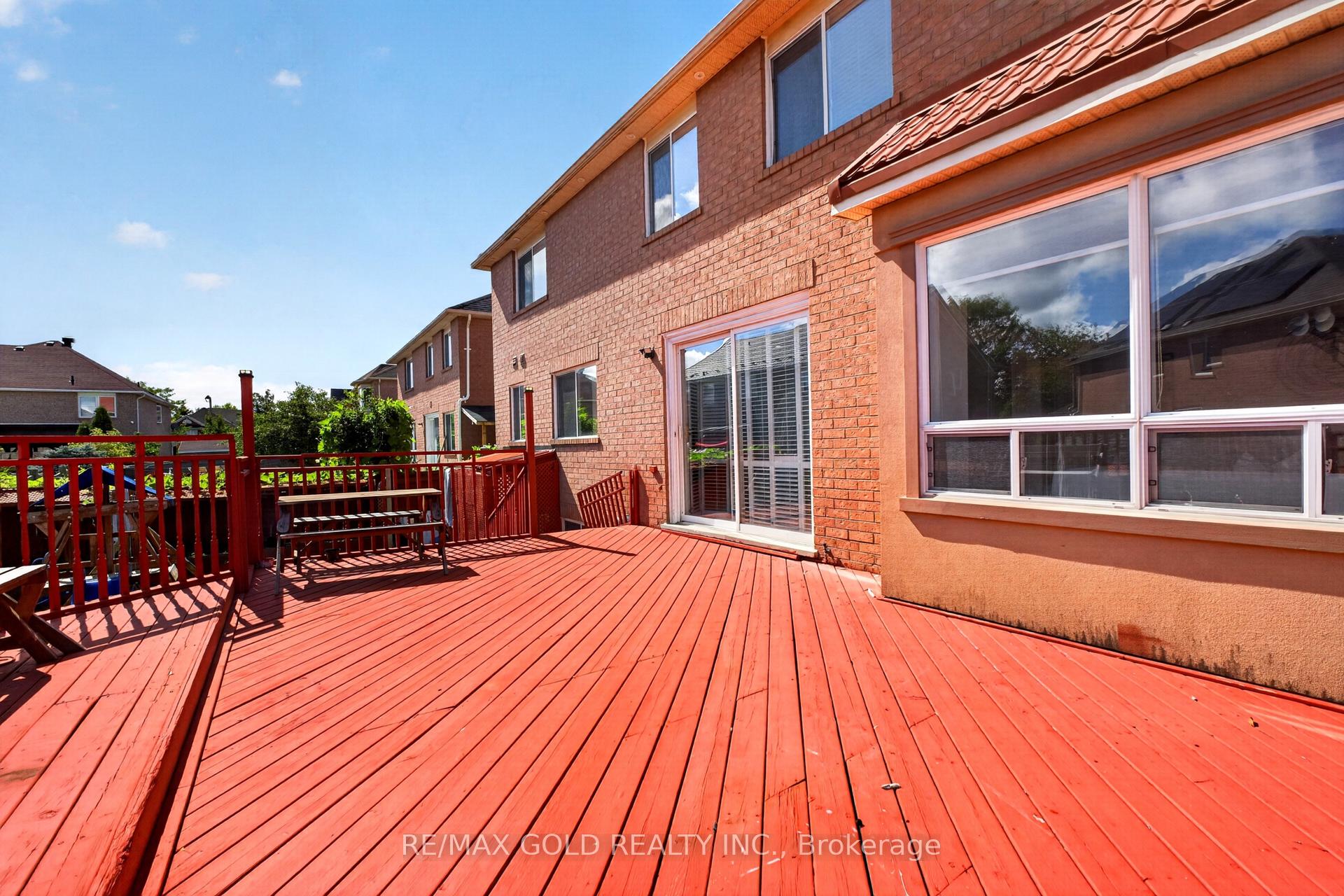 Photo 44 of 70 Maldives Crescent, Brampton, Vales of Castlemore — HOMEH