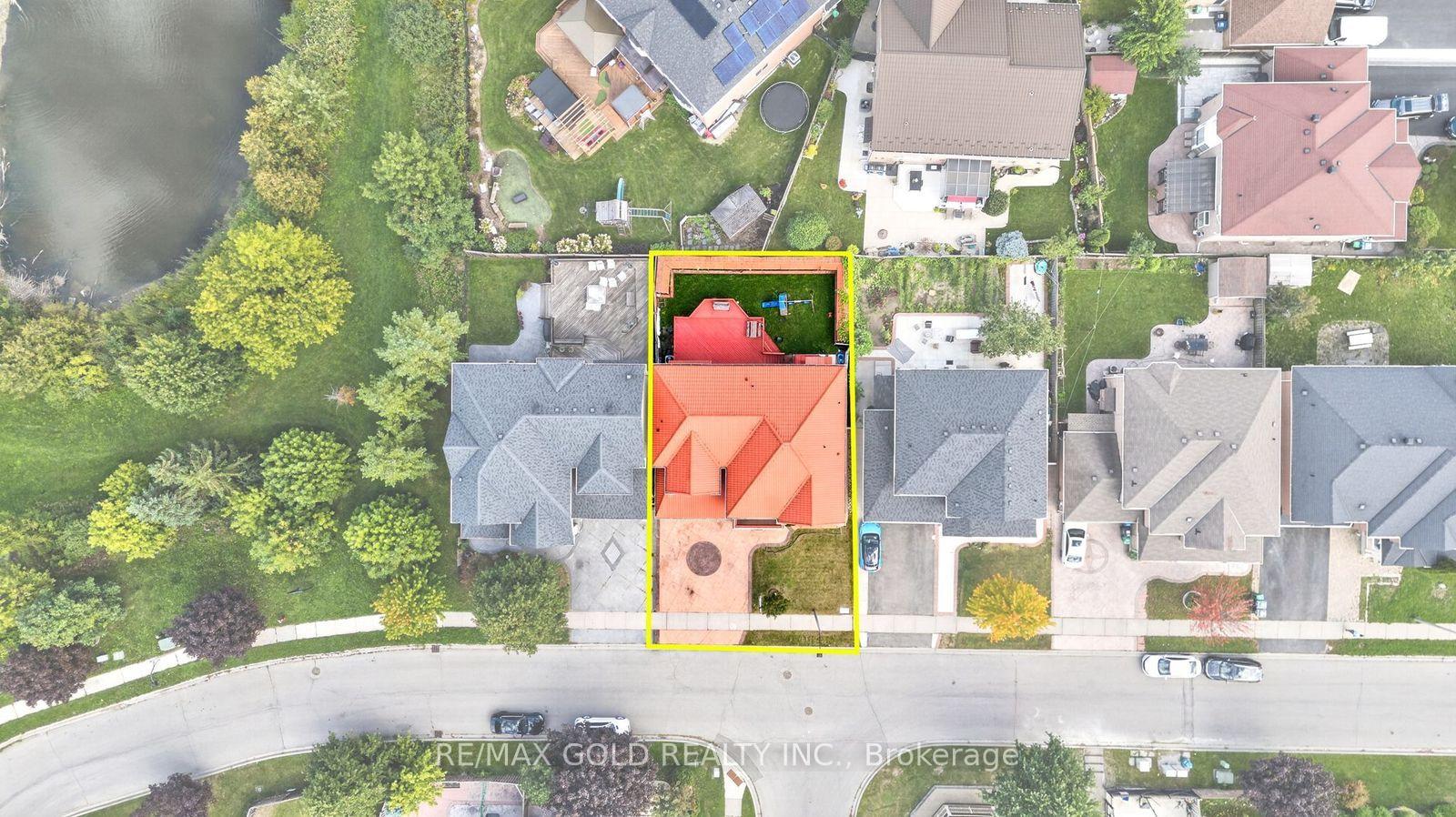 Photo 45 of 70 Maldives Crescent, Brampton, Vales of Castlemore — HOMEH