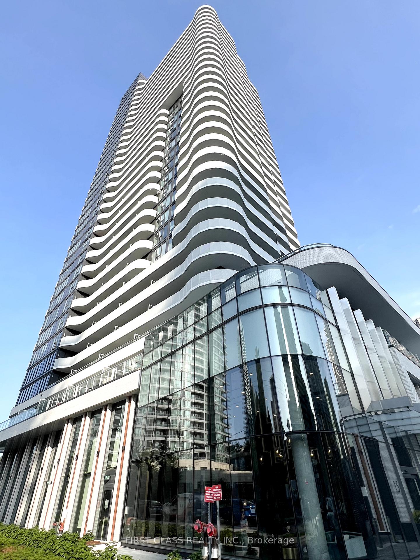 Photo of Unit 910, 15 Holmes Avenue