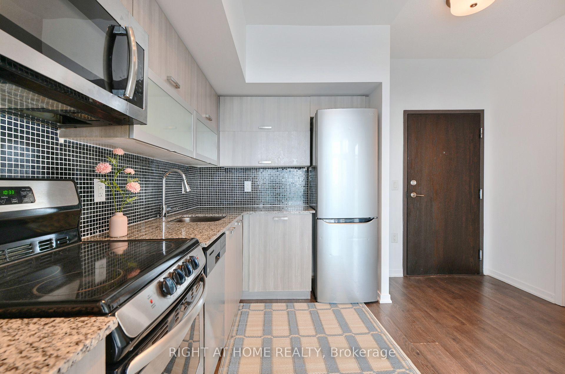 Photo 10 of Unit 1511W, 36 Lisgar Street, Toronto, Little Portugal — HOMEH