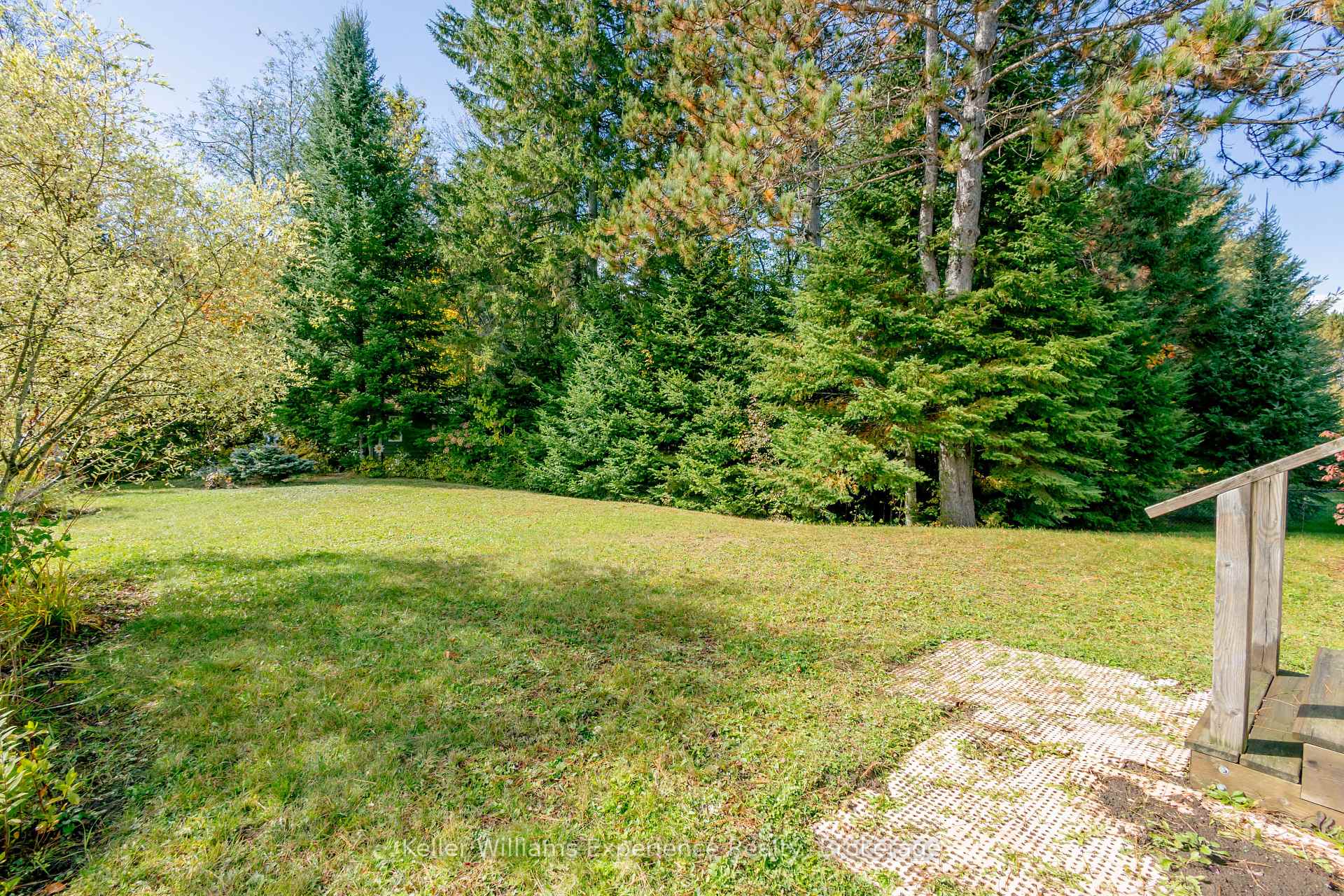 Photo 58 of 6 Pheasant Run, Bracebridge, Macaulay — HOMEH