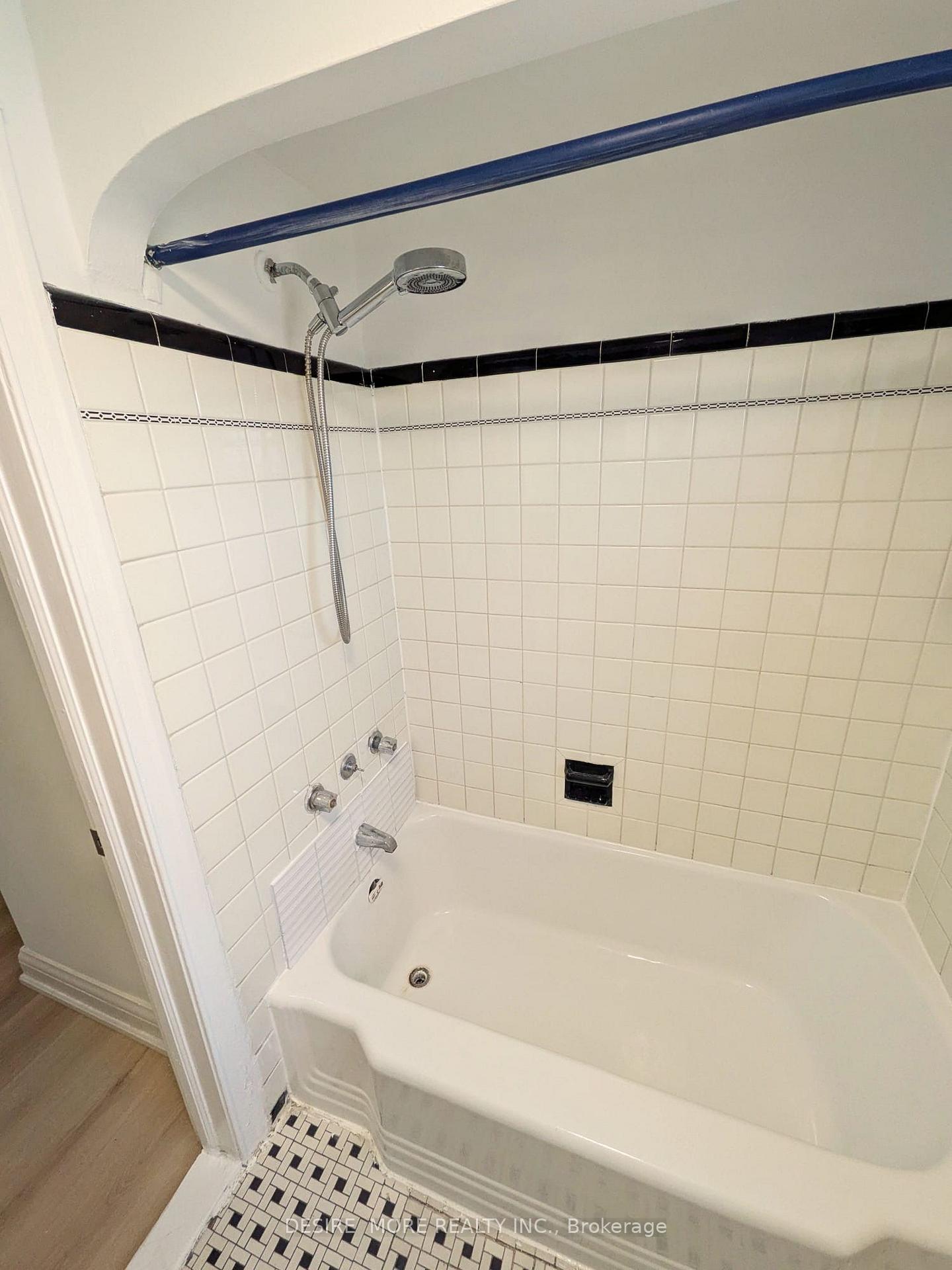 Photo 18 of 12 Ranee Avenue, Toronto, Englemount-Lawrence — HOMEH