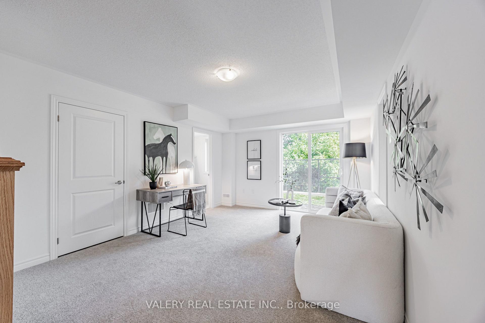 Photo 3 of 113 Pidgeon Street, Scarborough, Clairlea-Birchmount — HOMEH