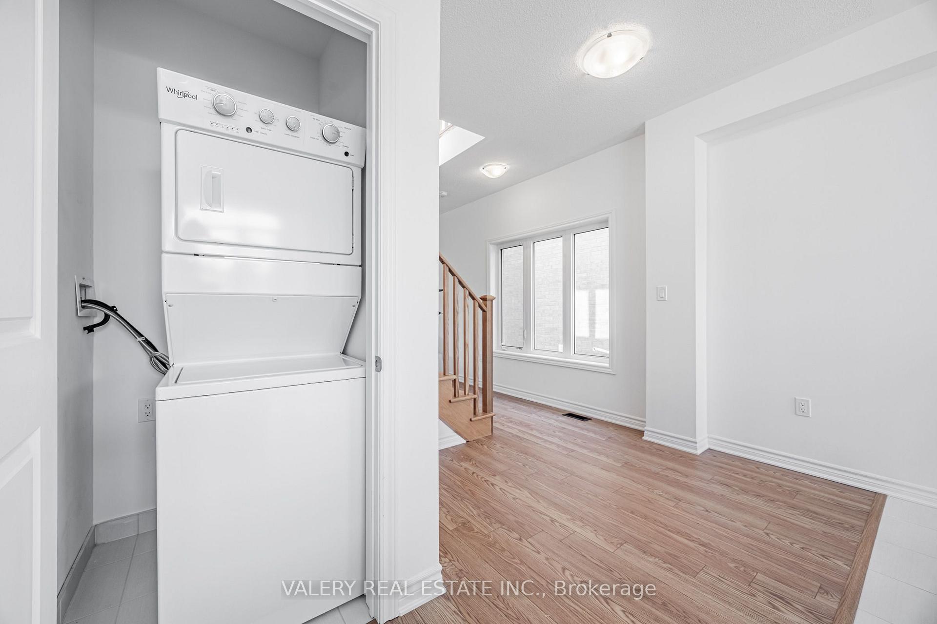 Photo 17 of 113 Pidgeon Street, Scarborough, Clairlea-Birchmount — HOMEH