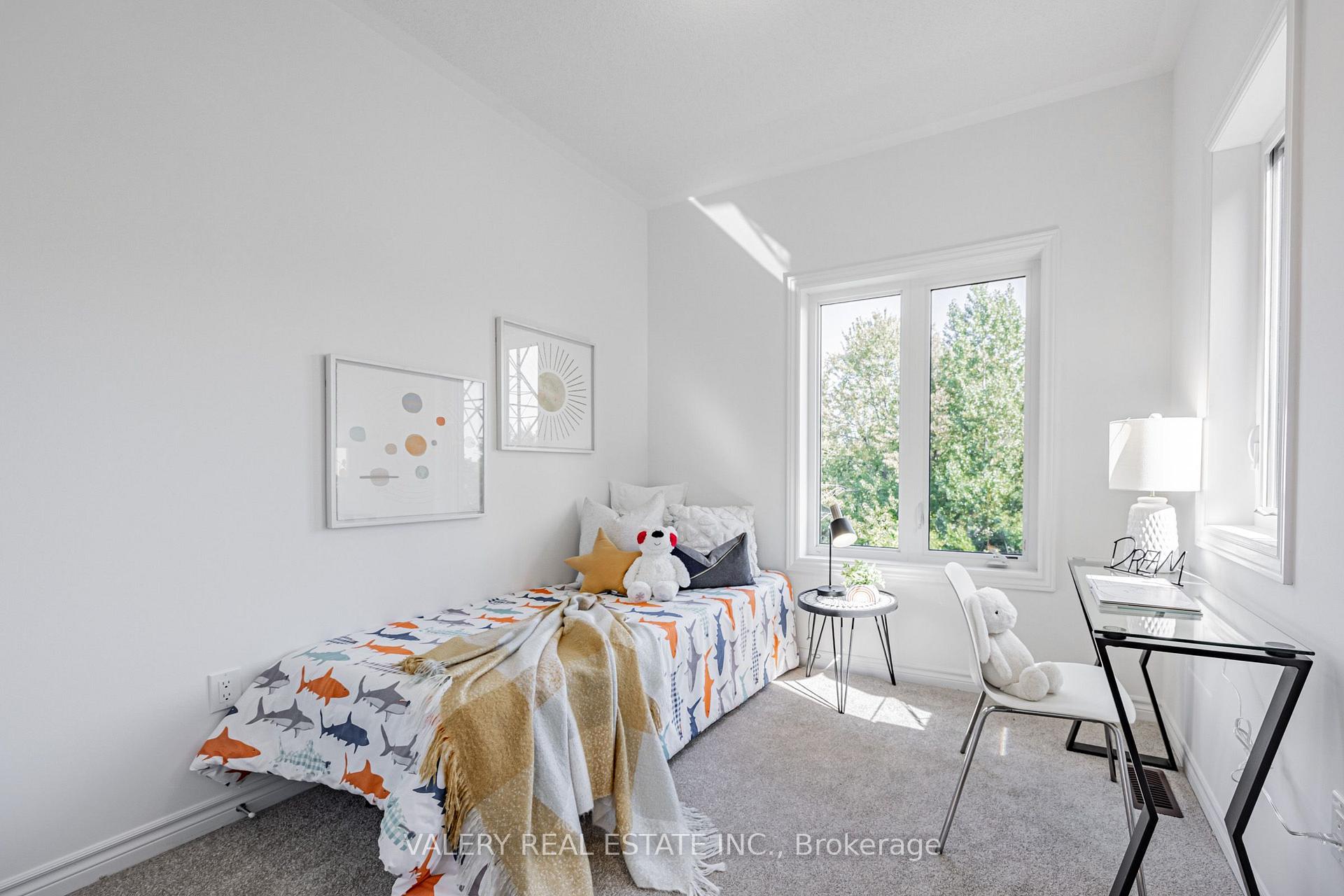 Photo 24 of 113 Pidgeon Street, Scarborough, Clairlea-Birchmount — HOMEH