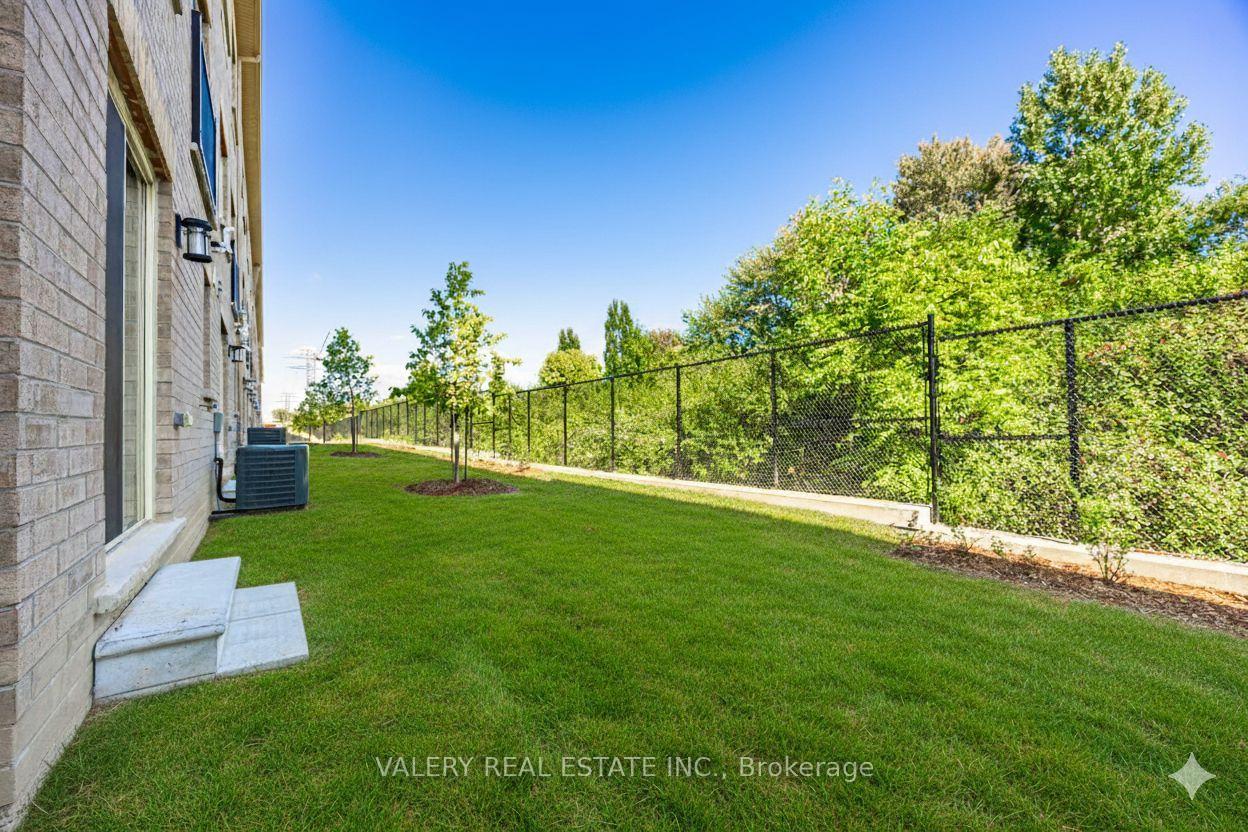 Photo 27 of 113 Pidgeon Street, Scarborough, Clairlea-Birchmount — HOMEH