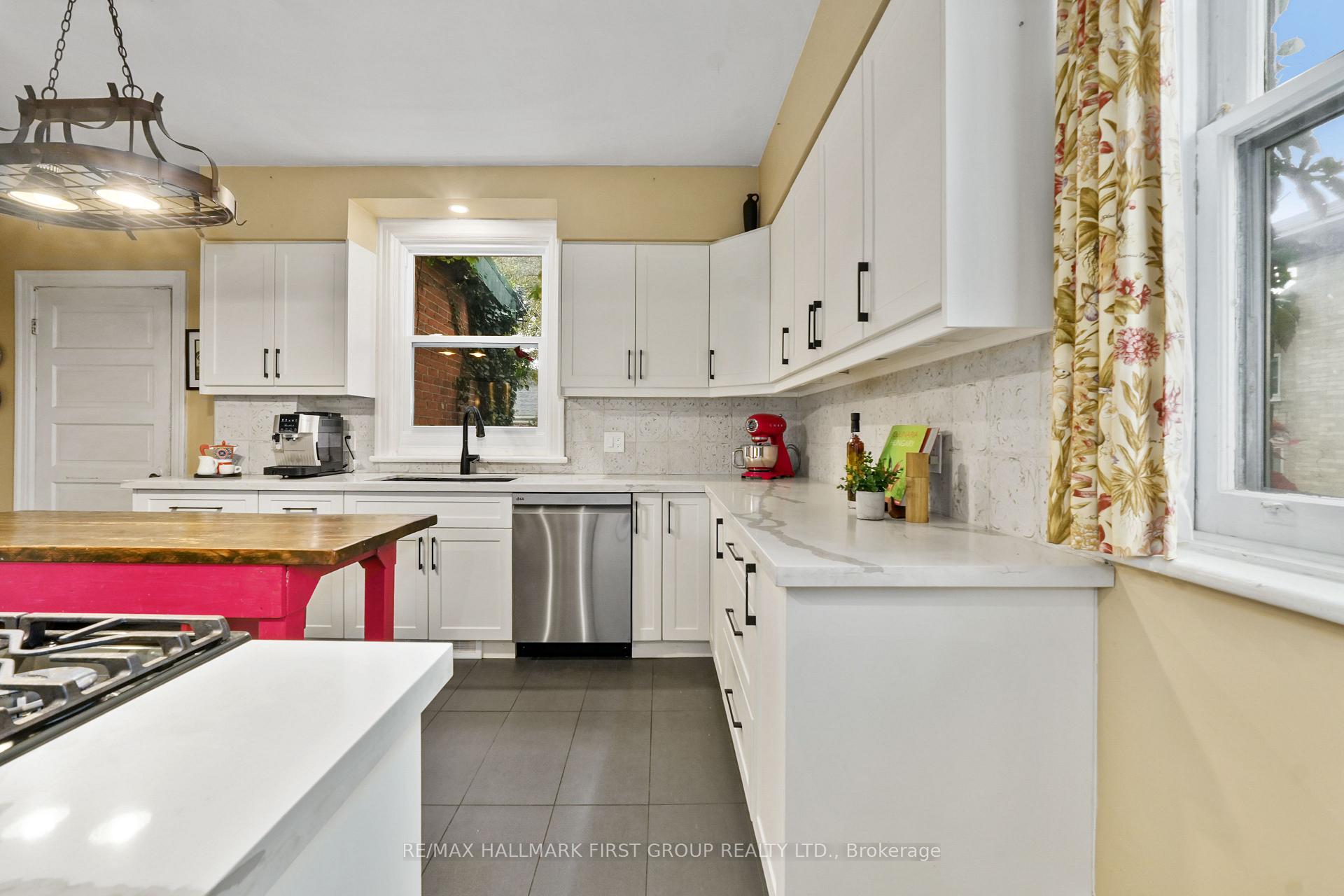 Photo 23 of 44 James Street W, Cobourg — HOMEH