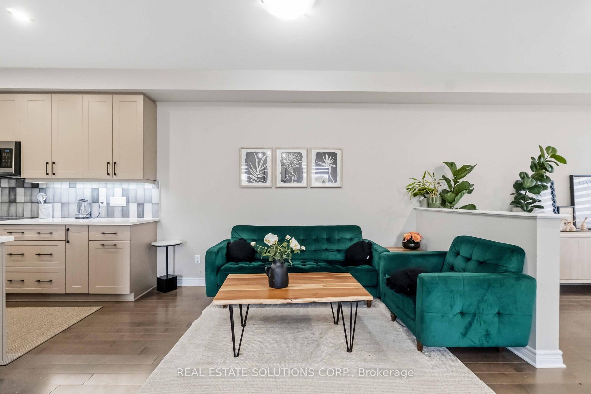 Photo 8 of 134 Nepeta Crescent, Ottawa, Blossom Park/Kemp Park/Findlay Creek — HOMEH