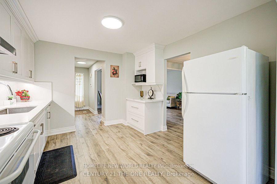 Photo 14 of 63 Kilpatrick Drive, East Gwillimbury, Holland Landing — HOMEH