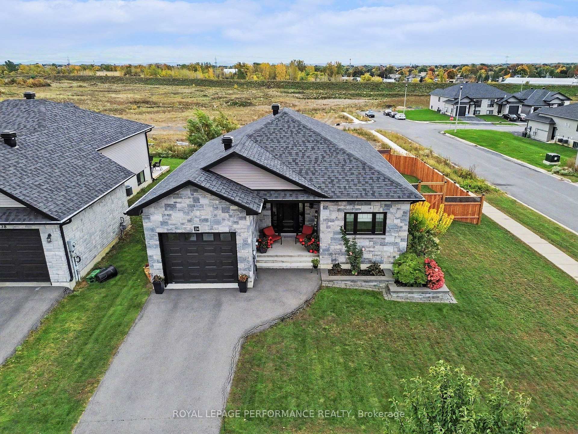 Photo 42 of 234 Bellwood Drive, Cornwall, Cornwall — HOMEH