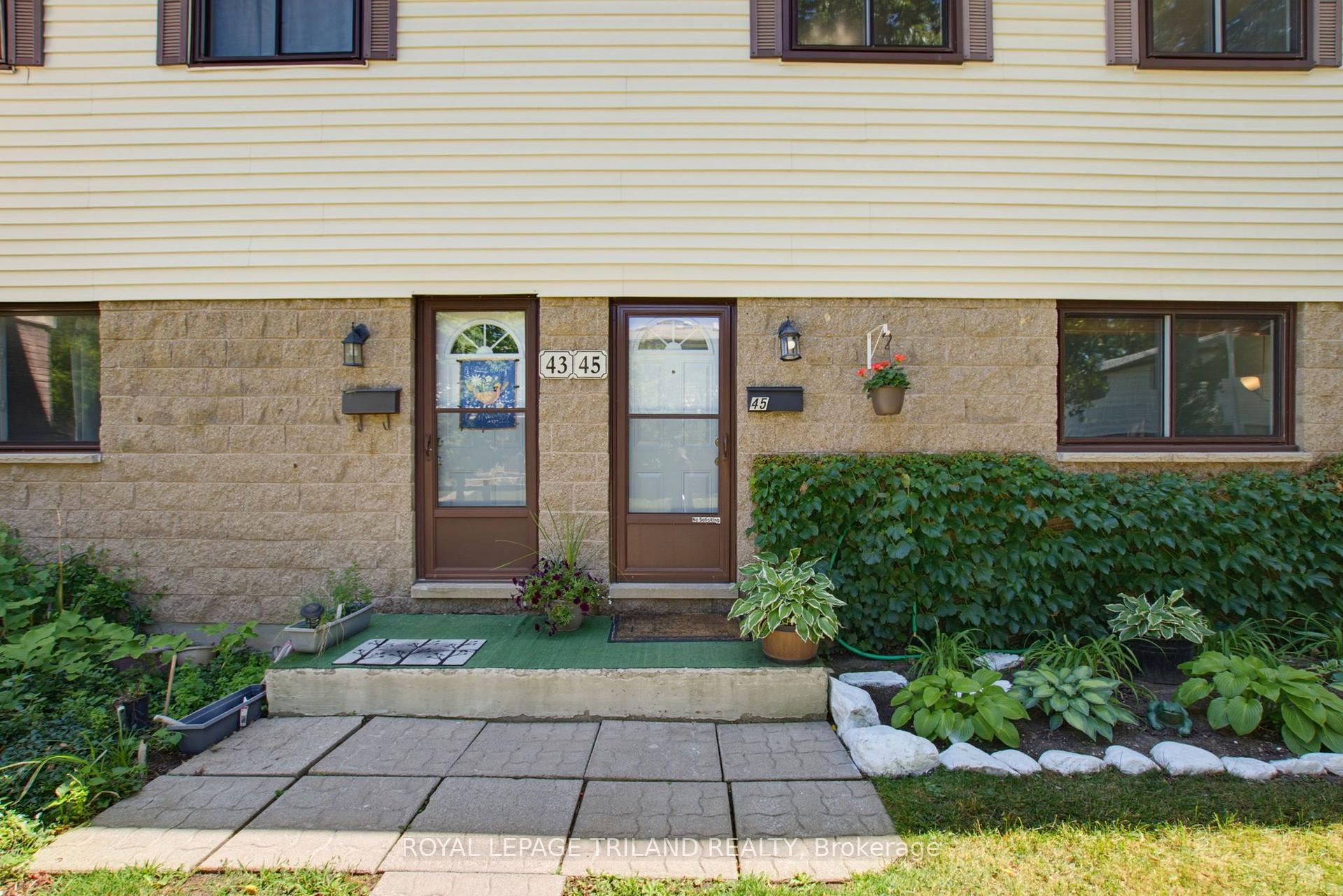Photo 3 of Unit 45, 825 Dundalk Drive, London, South Q — HOMEH