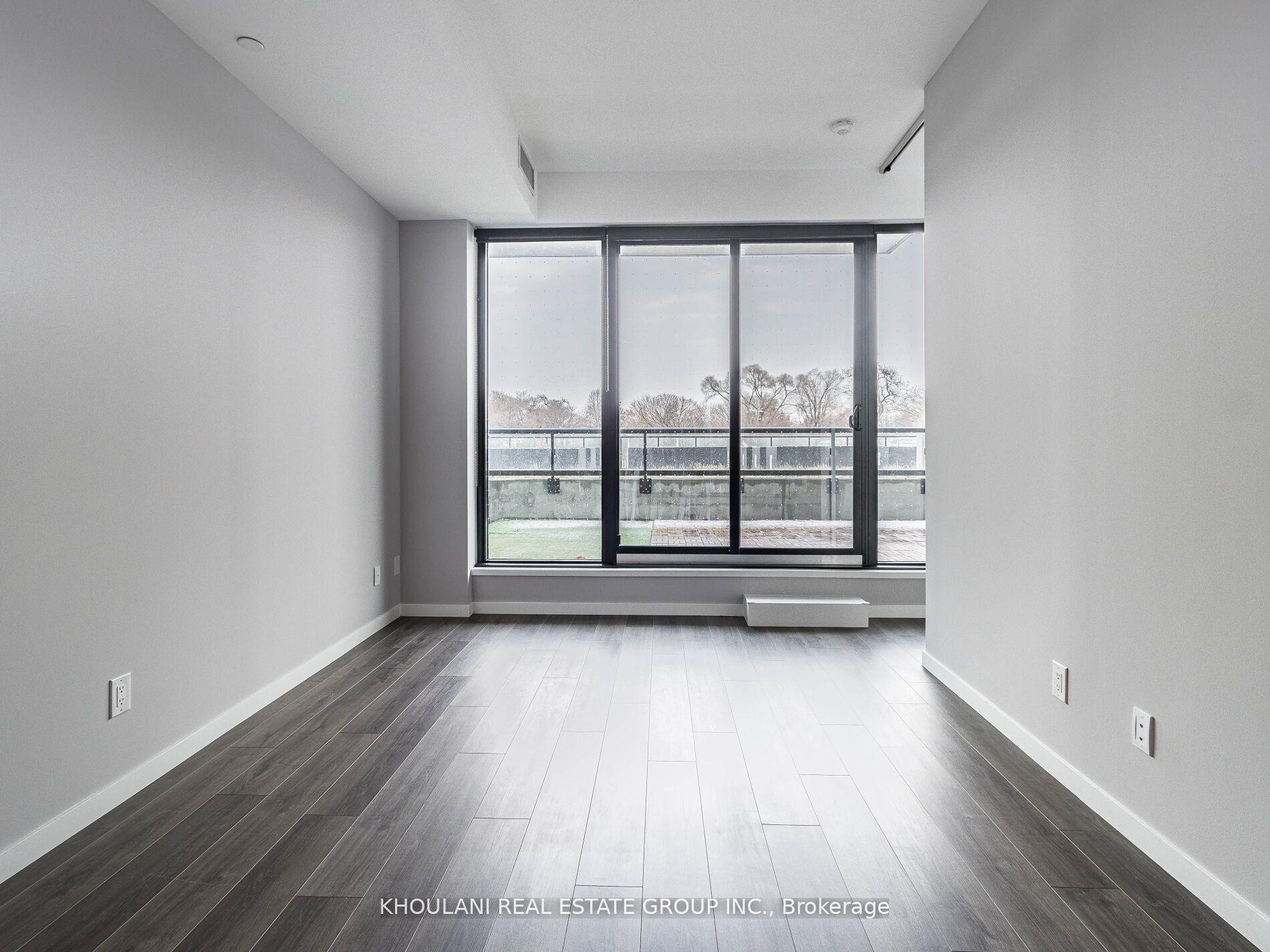 Photo 5 of Unit 204, 7 Smith Crescent, Etobicoke, Stonegate-Queensway — HOMEH