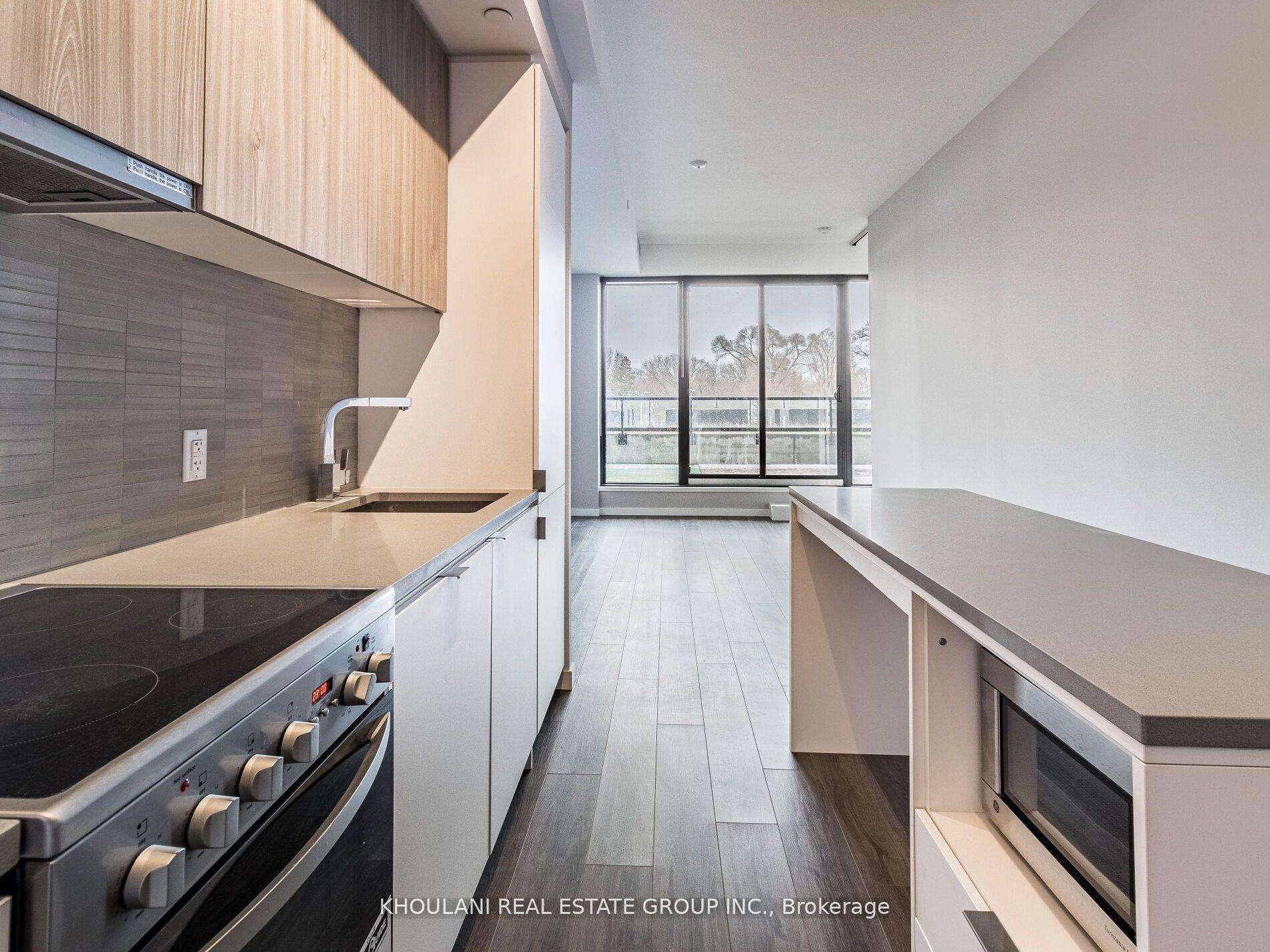 Photo 11 of Unit 204, 7 Smith Crescent, Etobicoke, Stonegate-Queensway — HOMEH