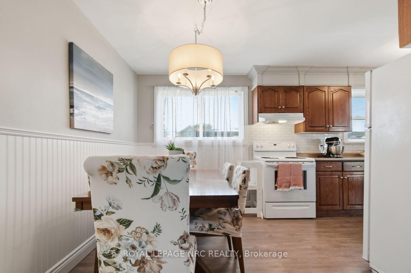 Photo 11 of 113 Lyons Avenue, Welland, Lincoln/Crowland — HOMEH