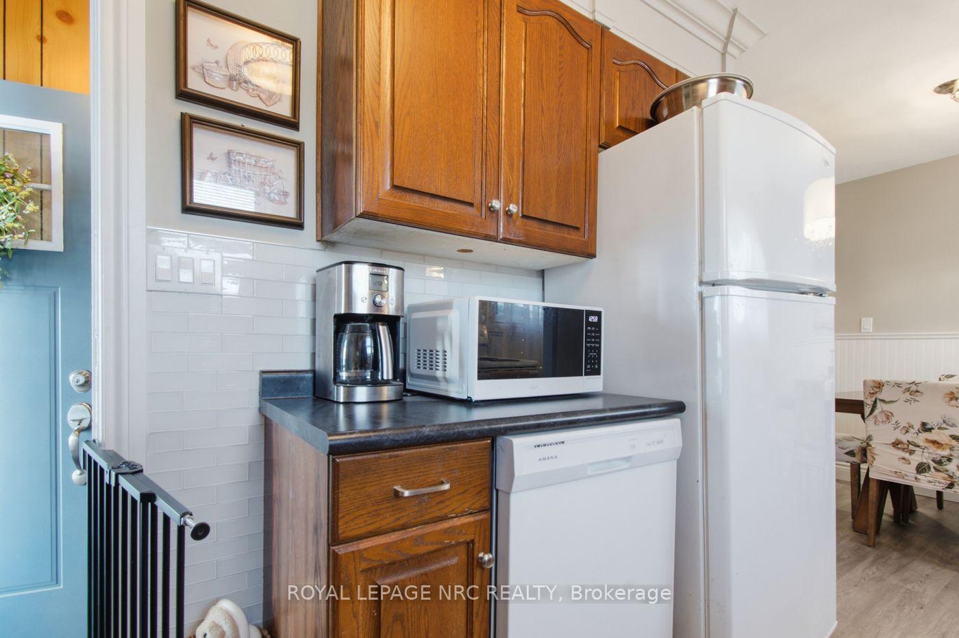 Photo 20 of 113 Lyons Avenue, Welland, Lincoln/Crowland — HOMEH