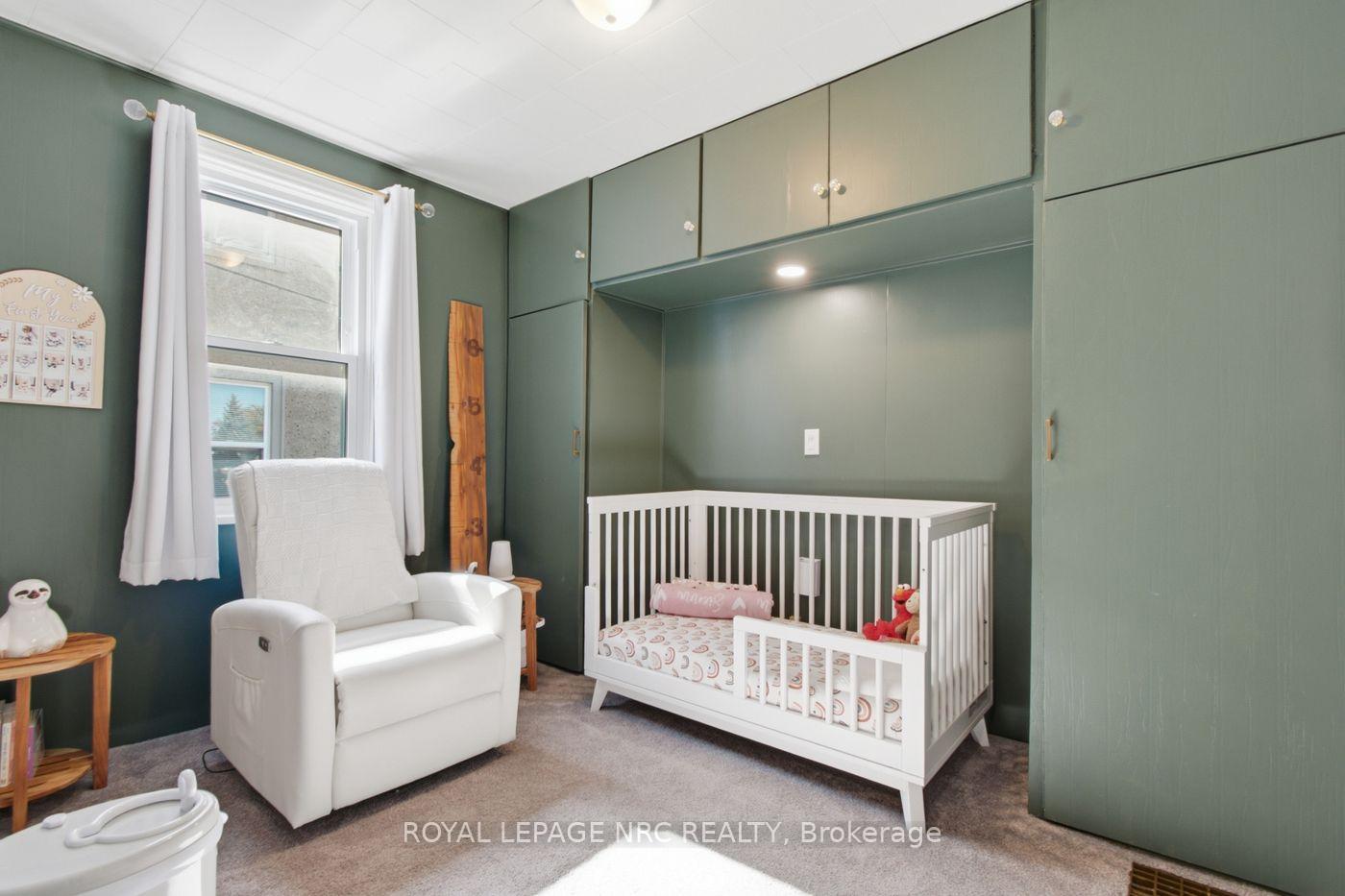 Photo 25 of 113 Lyons Avenue, Welland, Lincoln/Crowland — HOMEH