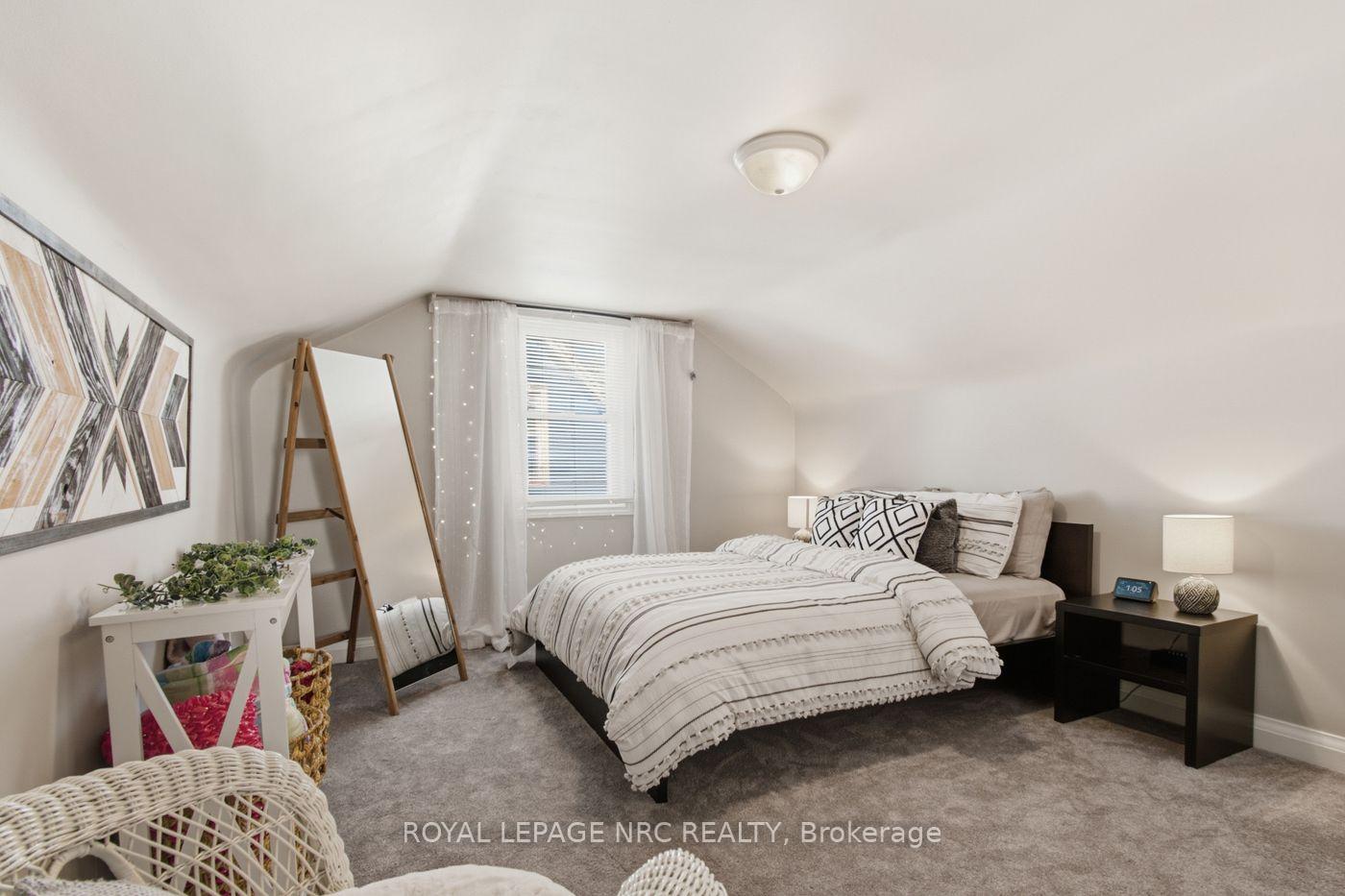 Photo 29 of 113 Lyons Avenue, Welland, Lincoln/Crowland — HOMEH