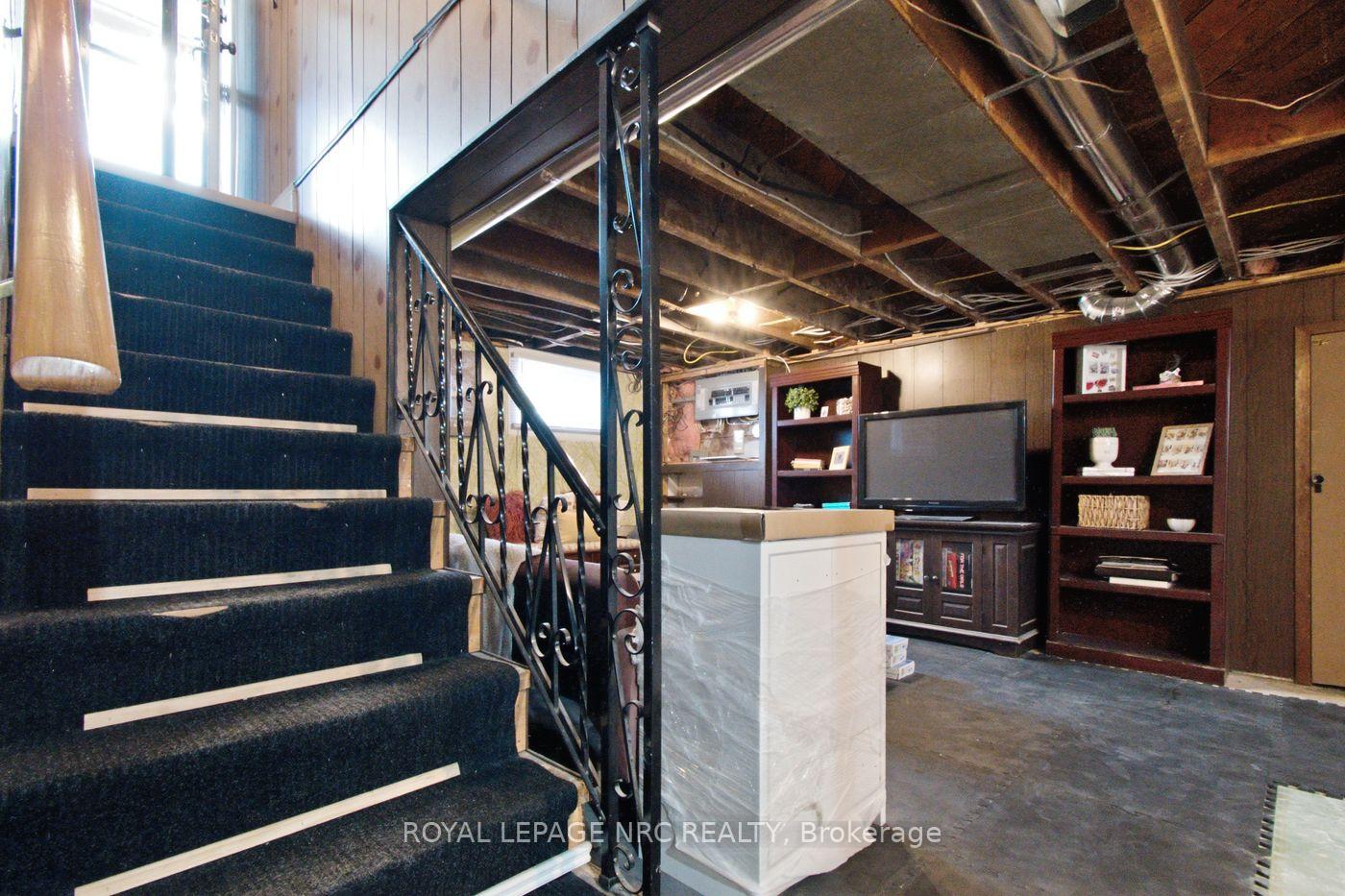 Photo 31 of 113 Lyons Avenue, Welland, Lincoln/Crowland — HOMEH