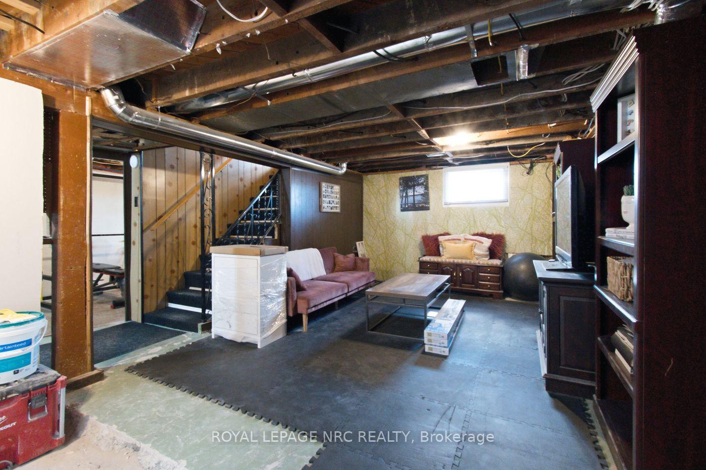 Photo 32 of 113 Lyons Avenue, Welland, Lincoln/Crowland — HOMEH