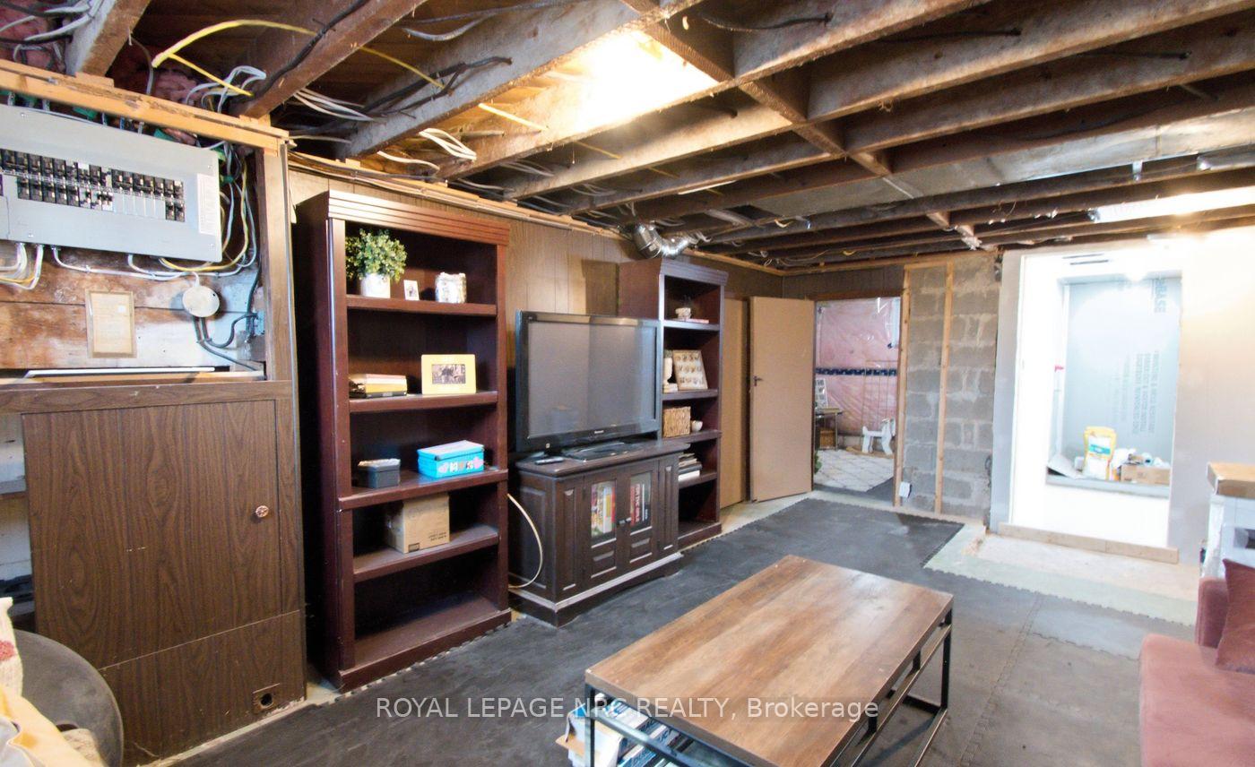 Photo 33 of 113 Lyons Avenue, Welland, Lincoln/Crowland — HOMEH