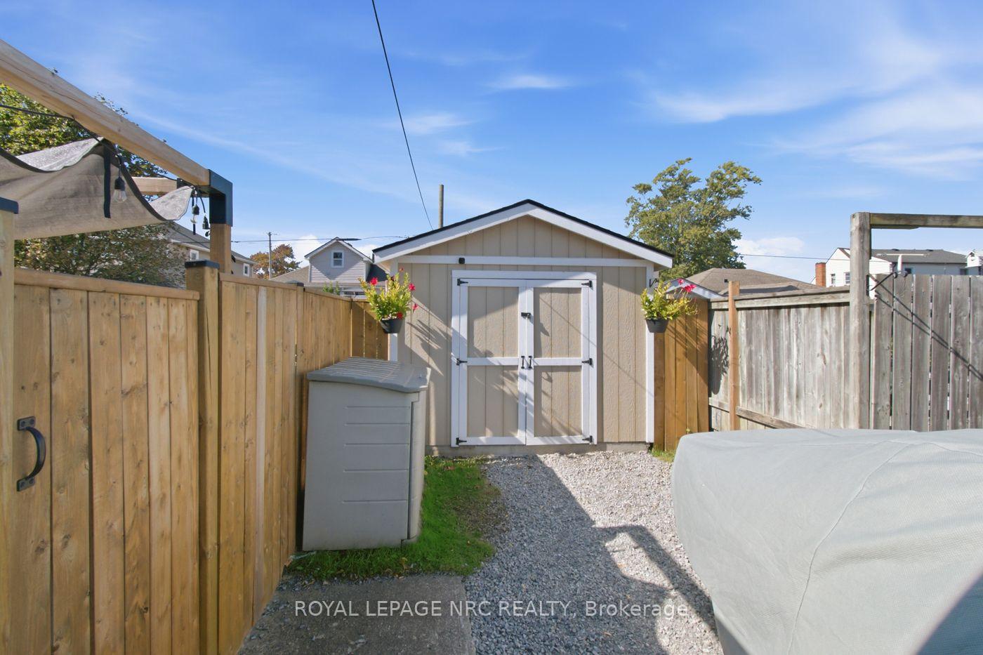 Photo 44 of 113 Lyons Avenue, Welland, Lincoln/Crowland — HOMEH