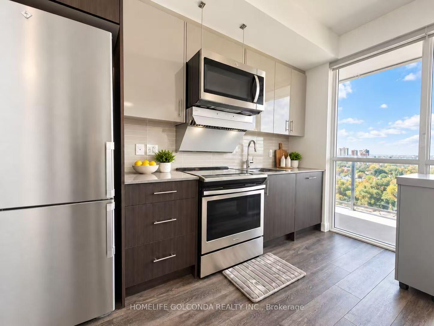 Photo 3 of 180 Fairview Mall Drive, North York, Don Valley Village — HOMEH