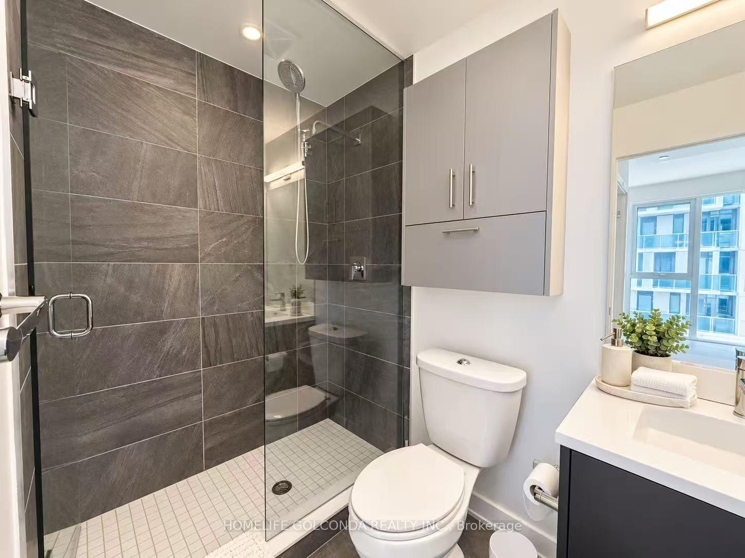 Photo 6 of 180 Fairview Mall Drive, North York, Don Valley Village — HOMEH