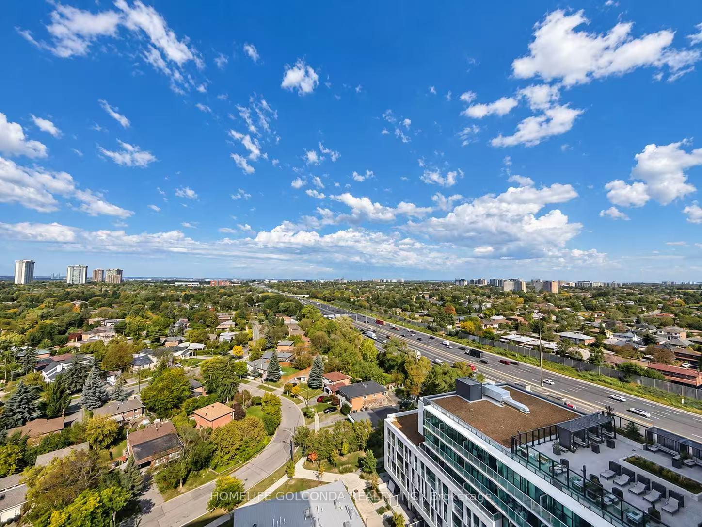 Photo 11 of 180 Fairview Mall Drive, North York, Don Valley Village — HOMEH