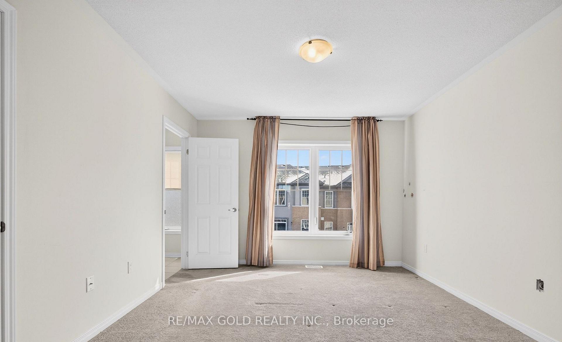 Photo 15 of 846 Atwater Path, Oshawa, Lakeview — HOMEH