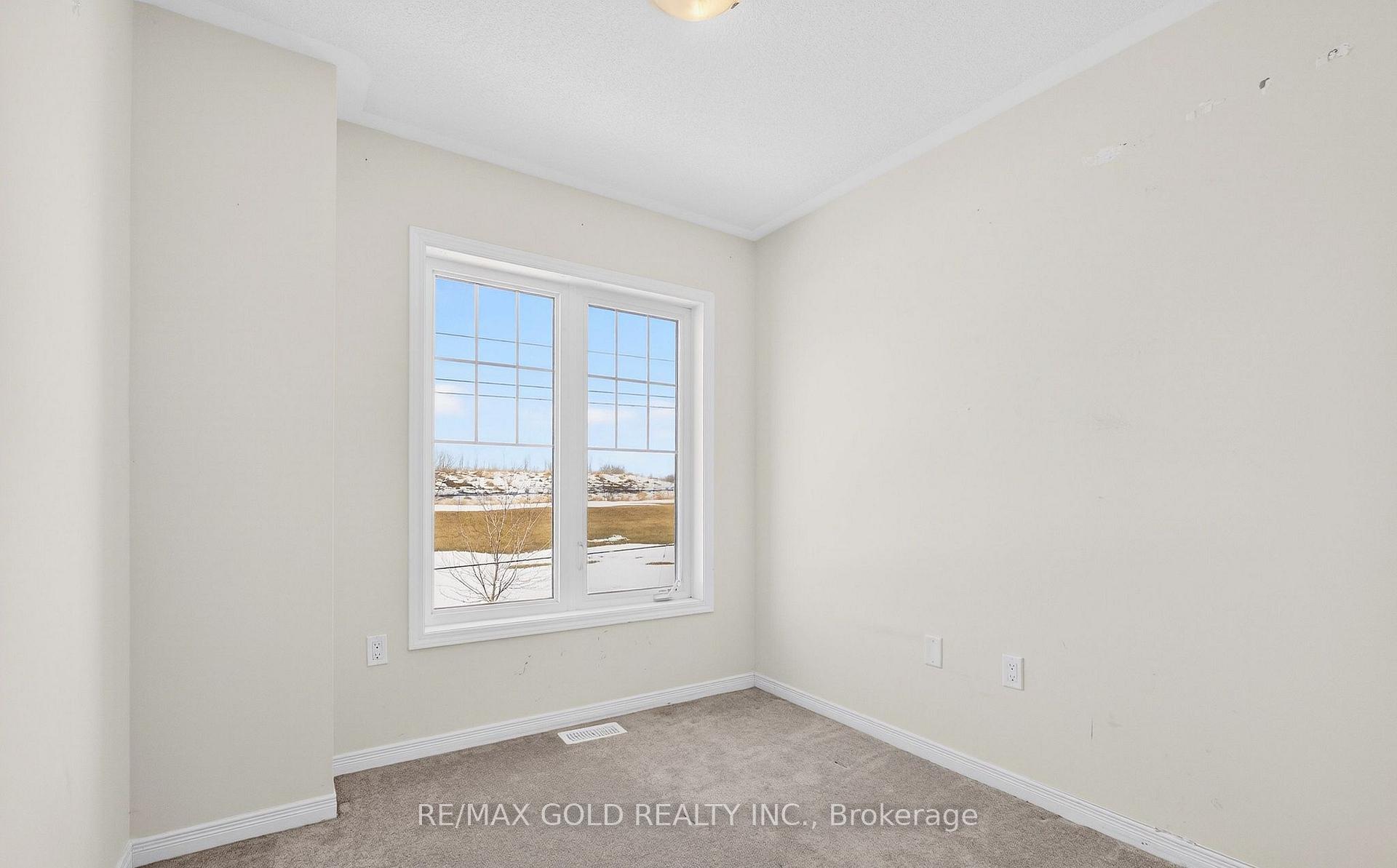 Photo 22 of 846 Atwater Path, Oshawa, Lakeview — HOMEH