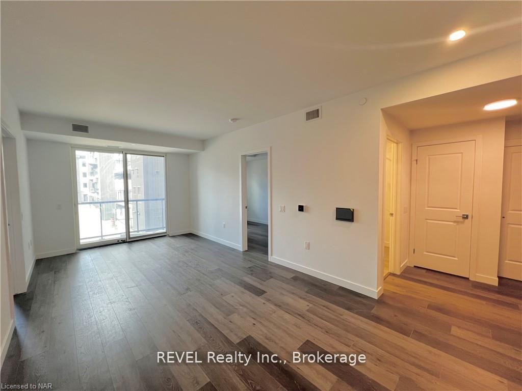 Photo 5 of Unit 213, 7549 A Kalar Road, Niagara Falls, Brown — HOMEH