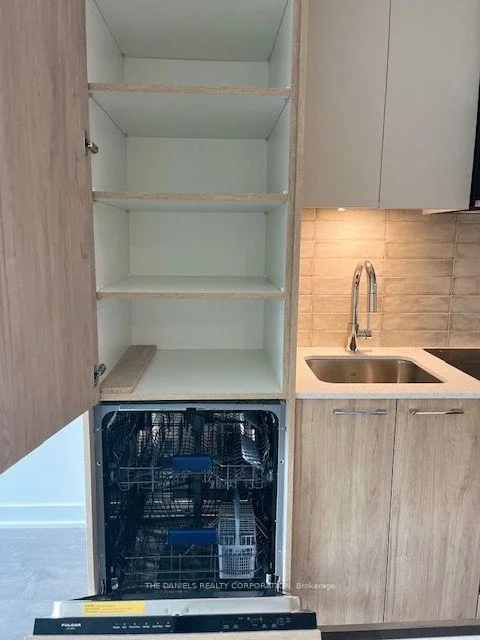Photo 13 of Unit 510, 10 Oak Street, Toronto, Regent Park — HOMEH