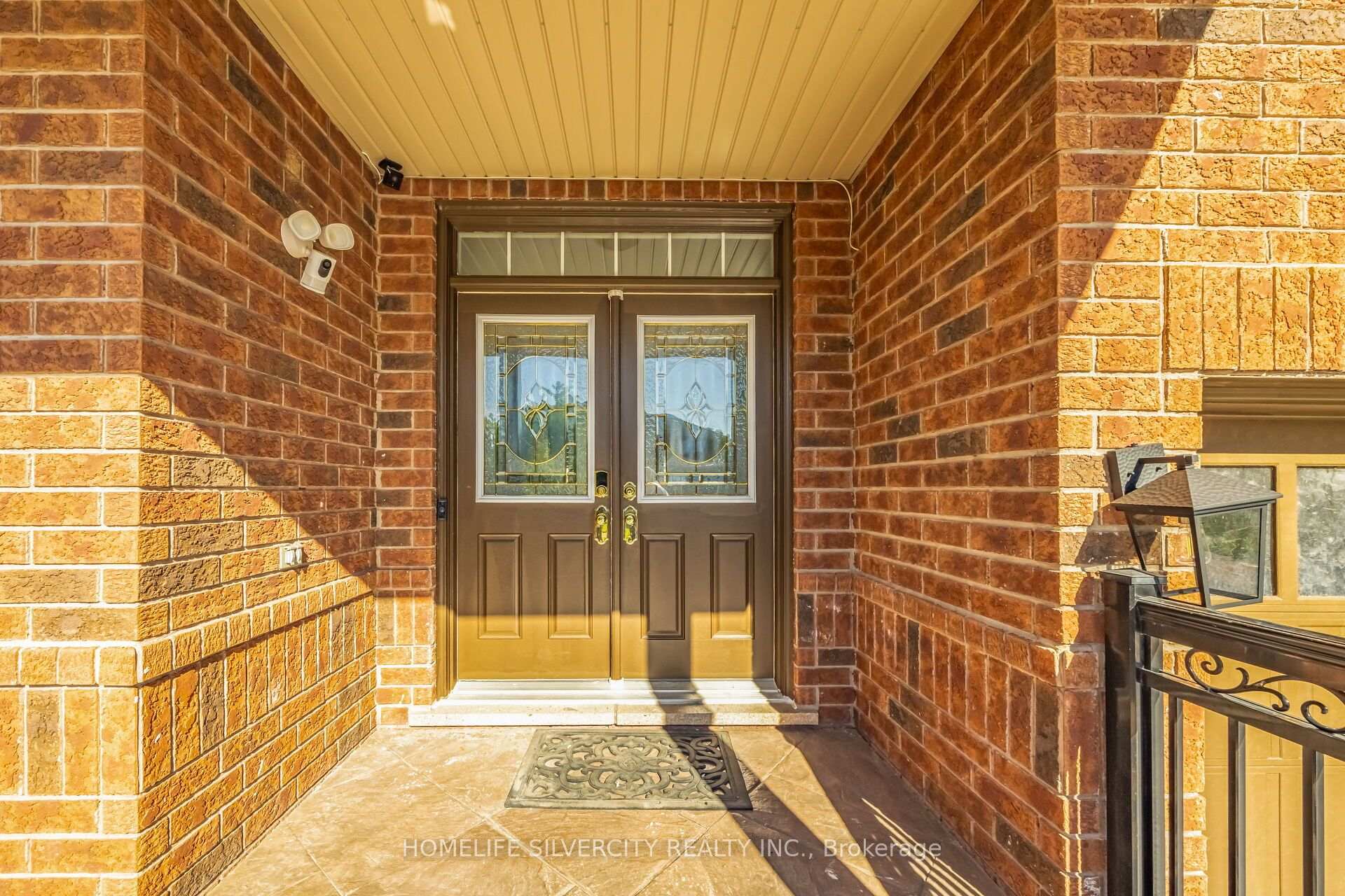 Photo 7 of 25 Van Hoof Crescent, Brampton, Vales of Castlemore — HOMEH