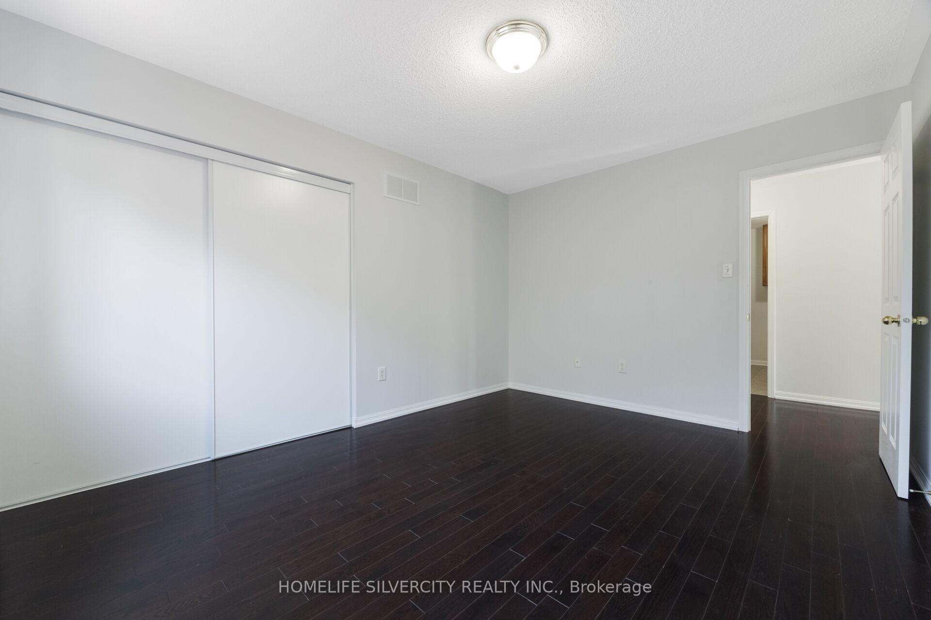 Photo 36 of 25 Van Hoof Crescent, Brampton, Vales of Castlemore — HOMEH
