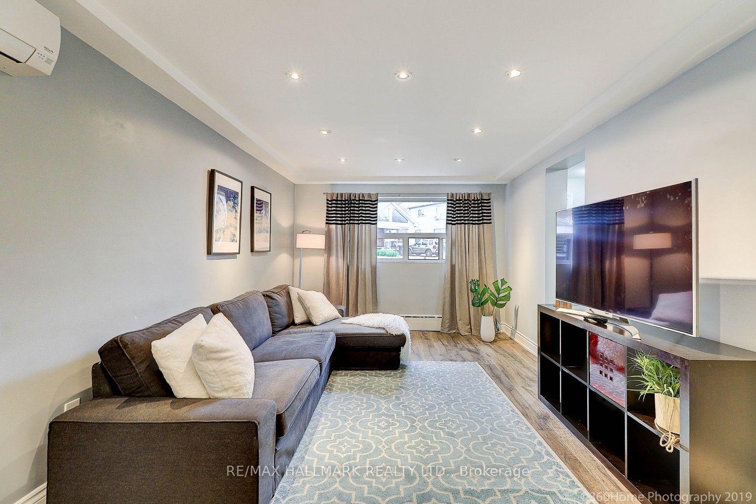 Photo 16 of 3 Cosburn Avenue, Toronto, Broadview North — HOMEH