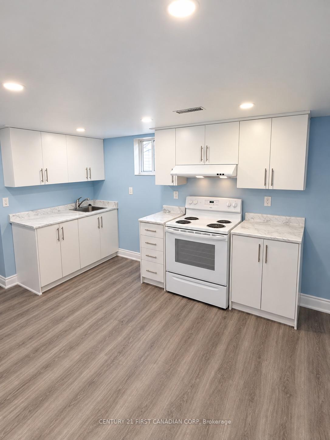 Photo 3 of Unit LOWER, 31 Adelaide Street S, London, South I — HOMEH