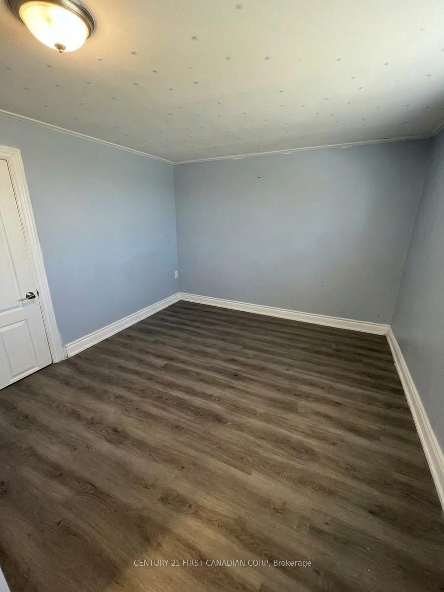 Photo 7 of Unit LOWER, 31 Adelaide Street S, London, South I — HOMEH