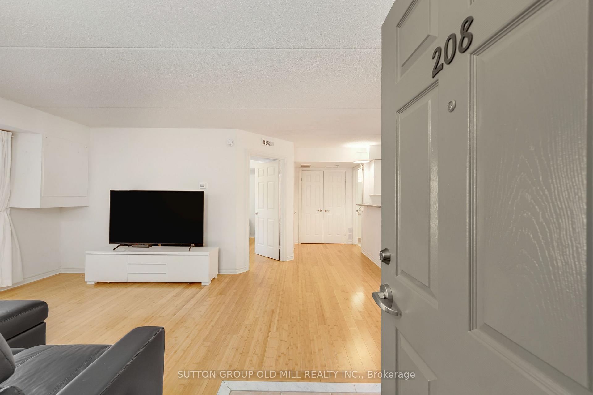 Photo 10 of Unit 208, 1470 Bishops Gate, Oakville, Glen Abbey — HOMEH