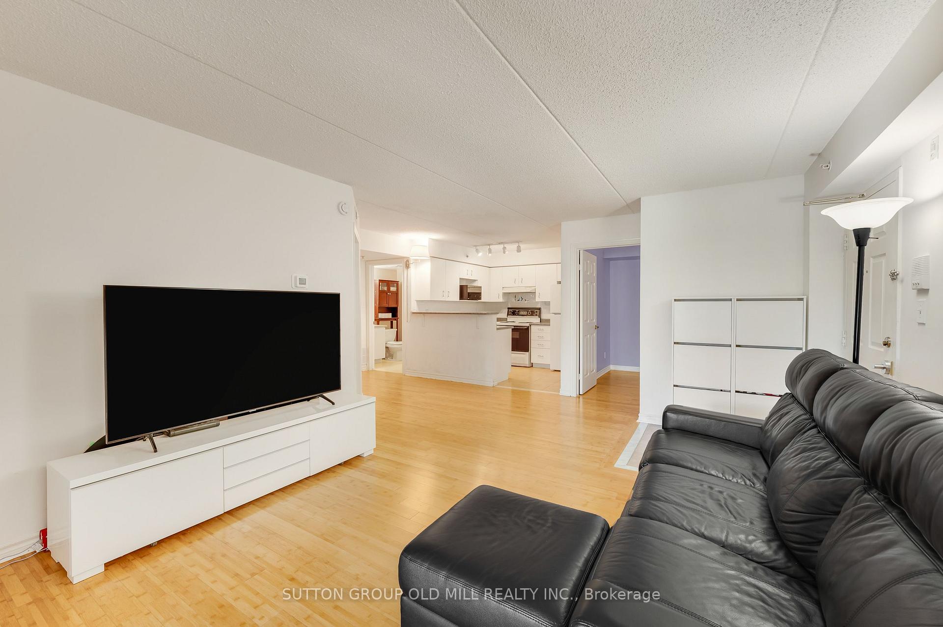 Photo 12 of Unit 208, 1470 Bishops Gate, Oakville, Glen Abbey — HOMEH