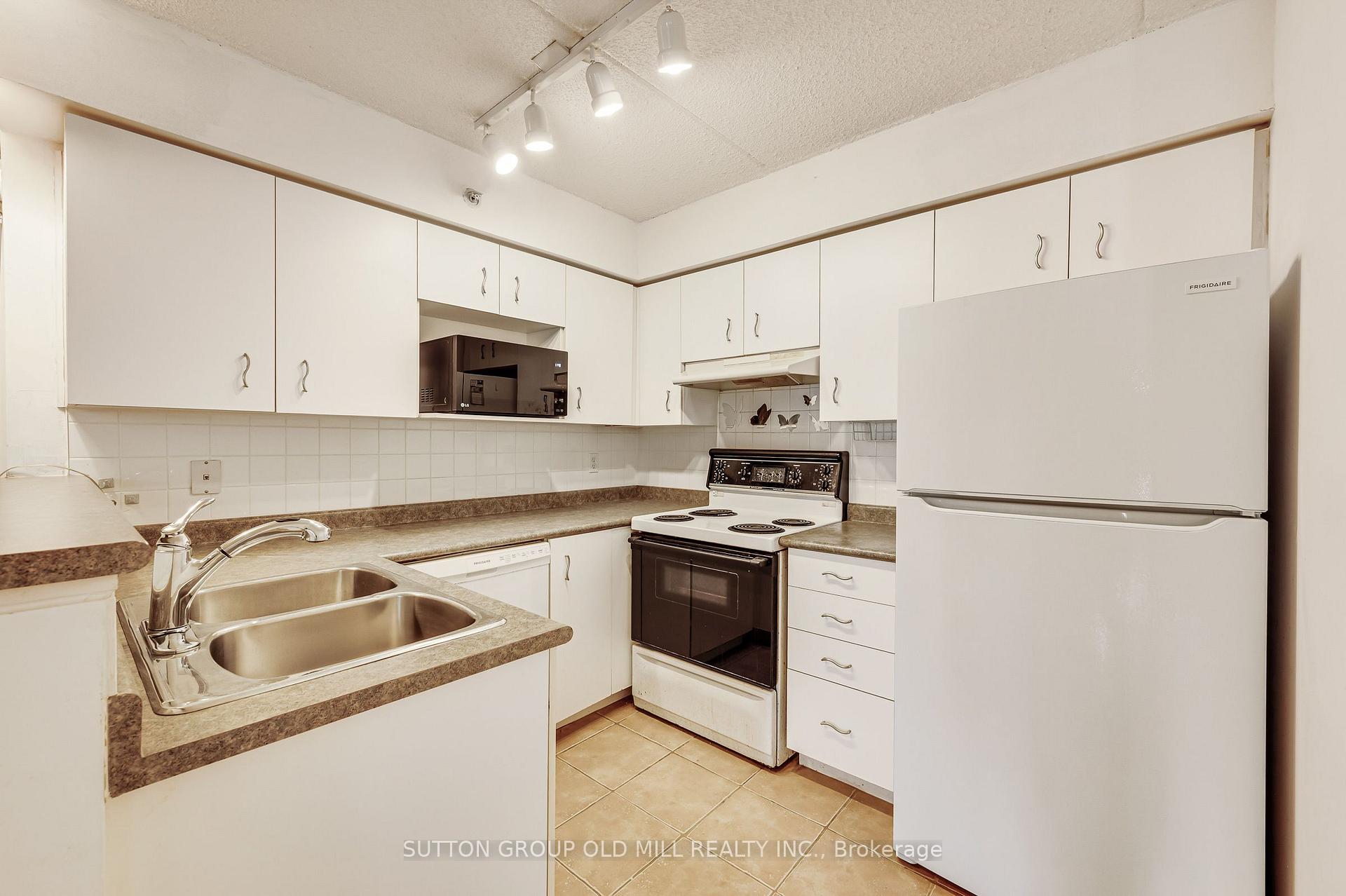 Photo 15 of Unit 208, 1470 Bishops Gate, Oakville, Glen Abbey — HOMEH
