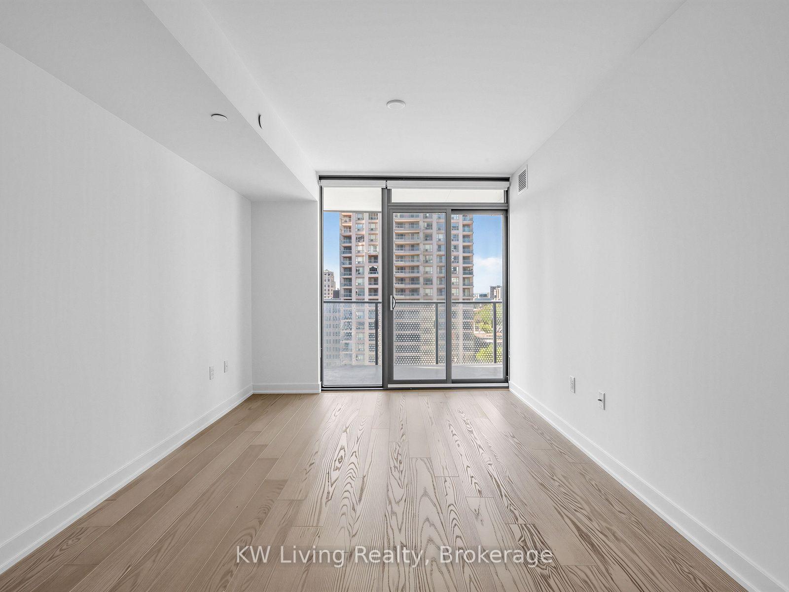 Photo 12 of Unit 1307, 11 Wellesley Street W, Toronto, Bay Street Corridor — HOMEH