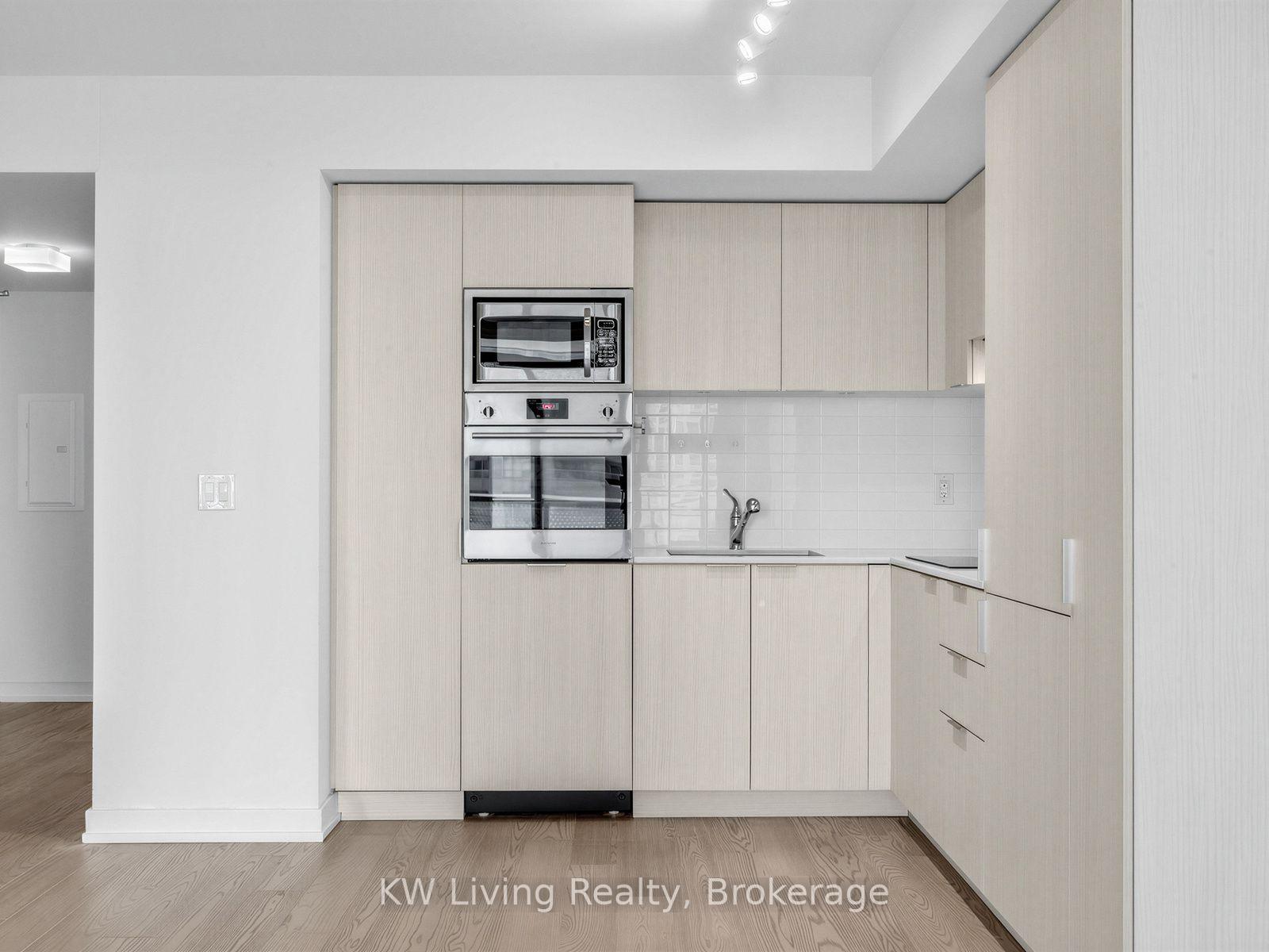 Photo 15 of Unit 1307, 11 Wellesley Street W, Toronto, Bay Street Corridor — HOMEH