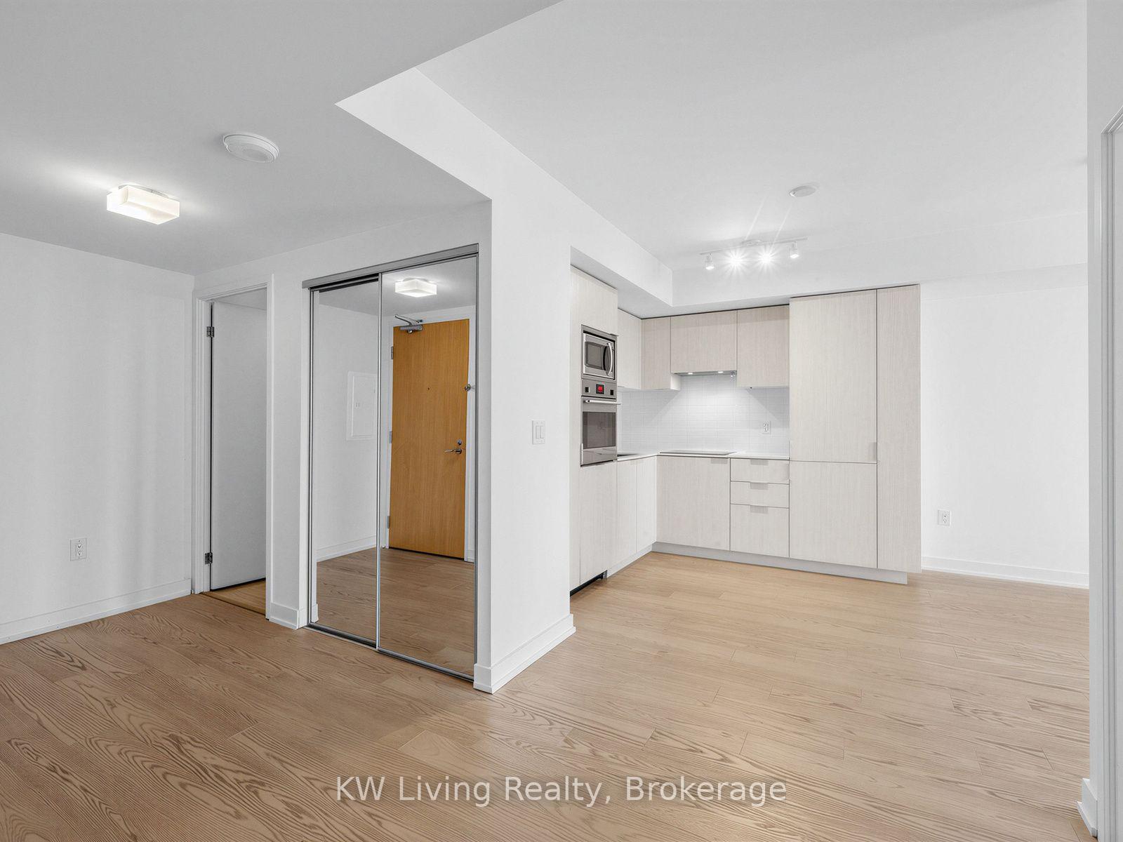 Photo 18 of Unit 1307, 11 Wellesley Street W, Toronto, Bay Street Corridor — HOMEH