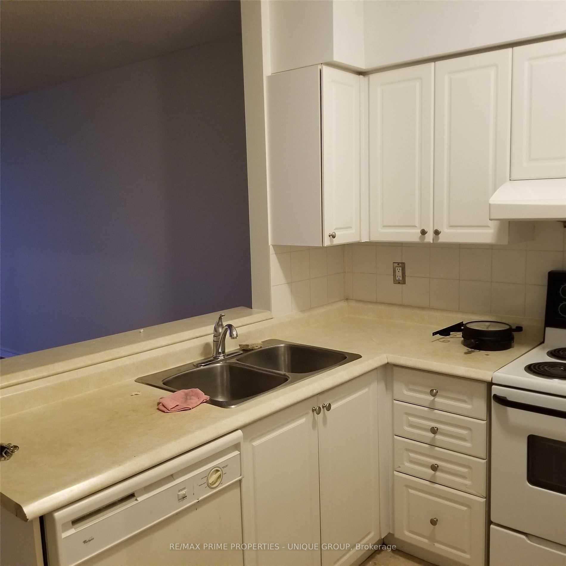 Photo 5 of Unit Ph02, 152 St Patrick Street, Toronto, Kensington-Chinatown — HOMEH