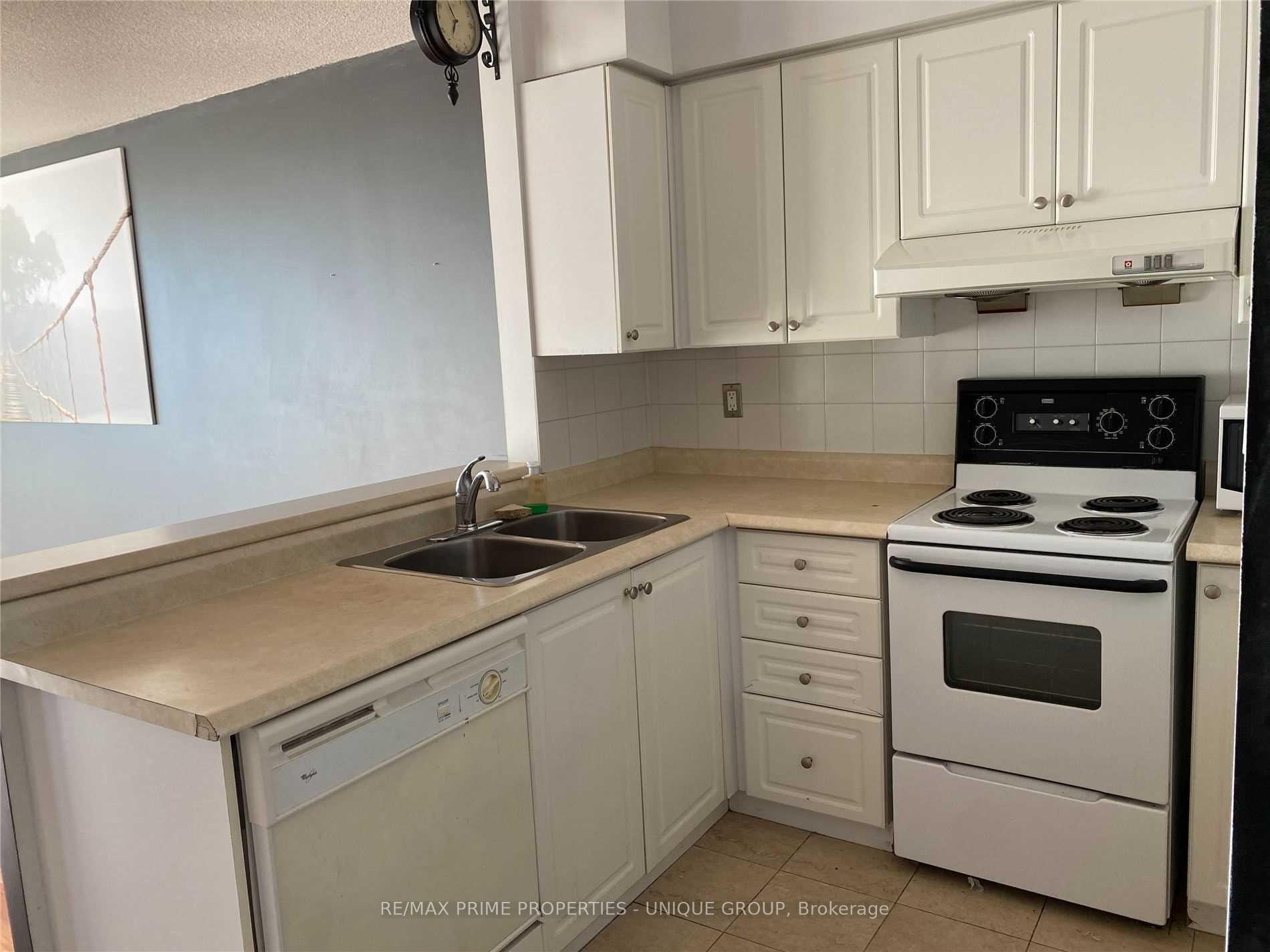 Photo 6 of Unit Ph02, 152 St Patrick Street, Toronto, Kensington-Chinatown — HOMEH