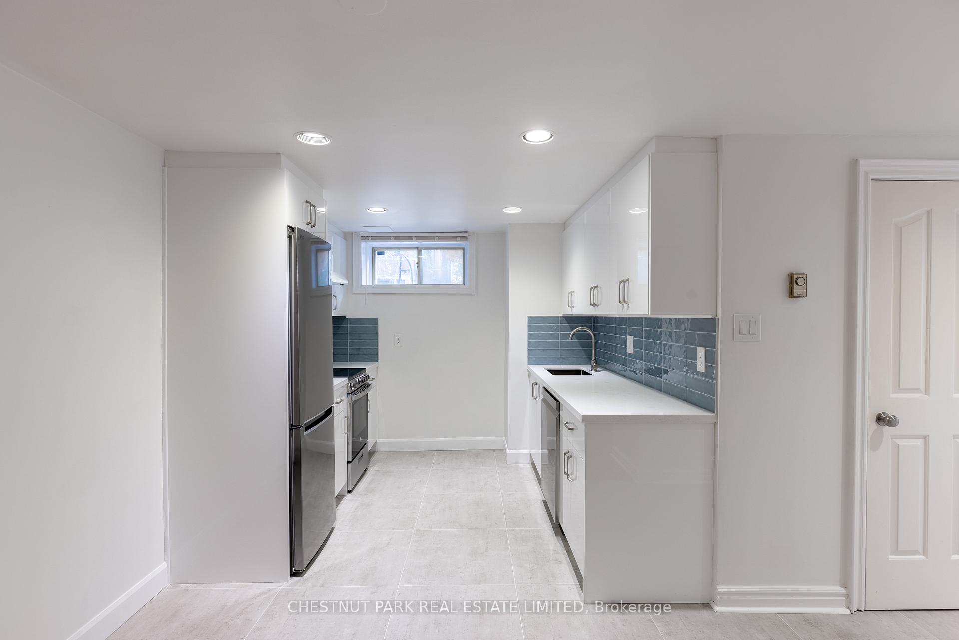 Photo 17 of Unit Lower, 34A Foxbar Road, Toronto, Yonge-St. Clair — HOMEH