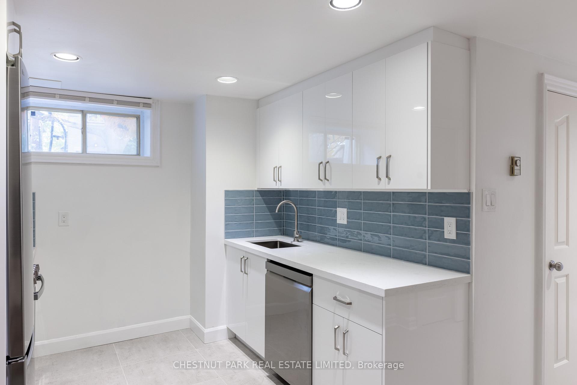 Photo 18 of Unit Lower, 34A Foxbar Road, Toronto, Yonge-St. Clair — HOMEH