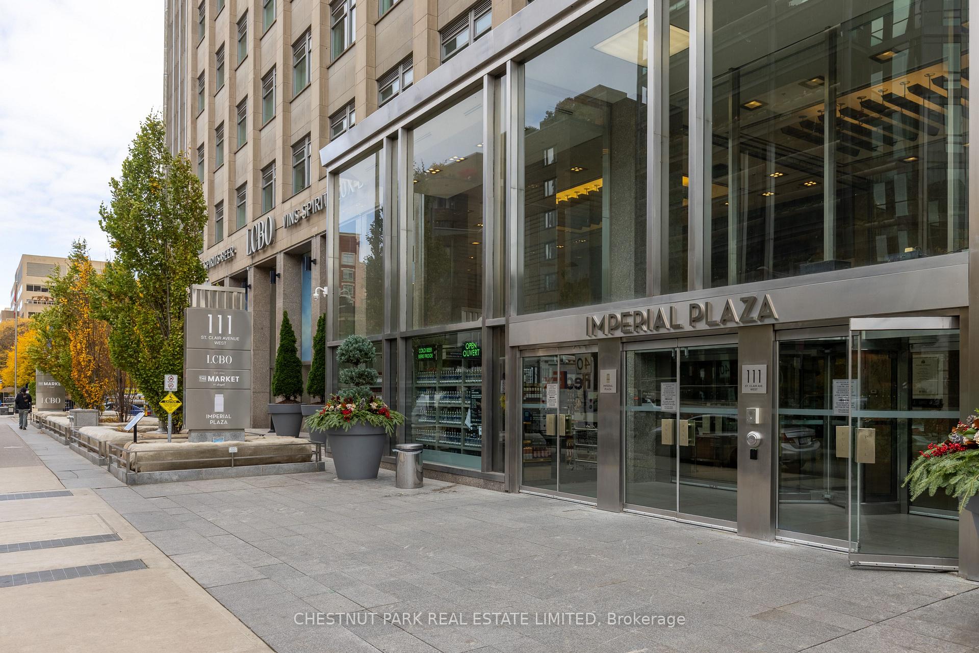 Photo 26 of Unit Lower, 34A Foxbar Road, Toronto, Yonge-St. Clair — HOMEH