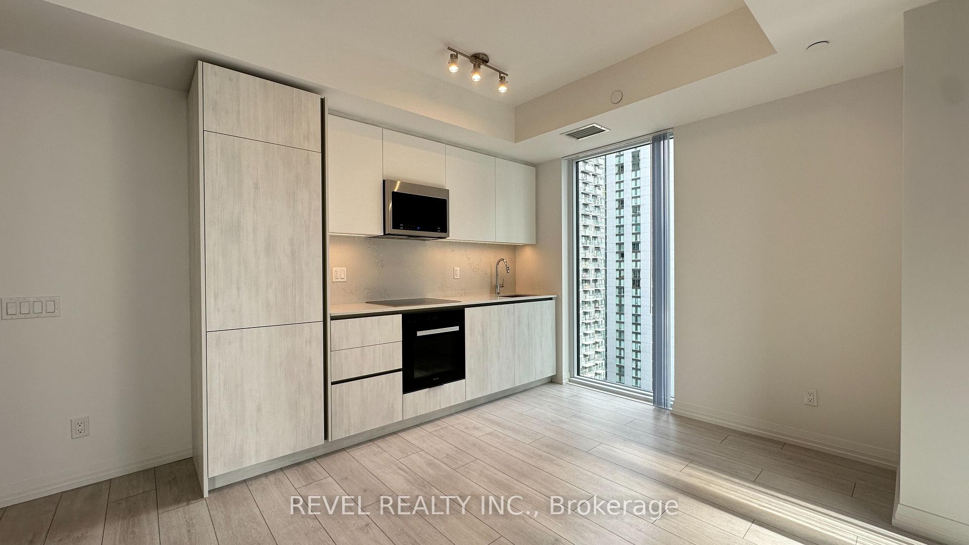 Photo 4 of Unit 2808, 400 King Street W, Toronto, Waterfront Communities — HOMEH