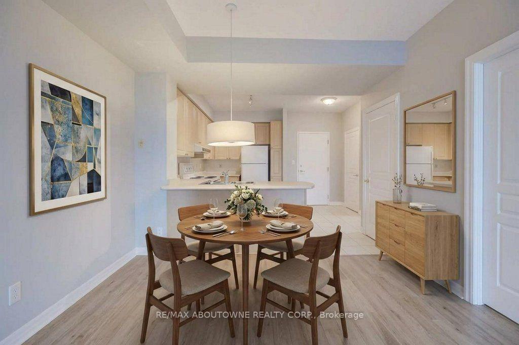 Photo 3 of Unit 403, 80 Port Street E, Mississauga, Port Credit — HOMEH